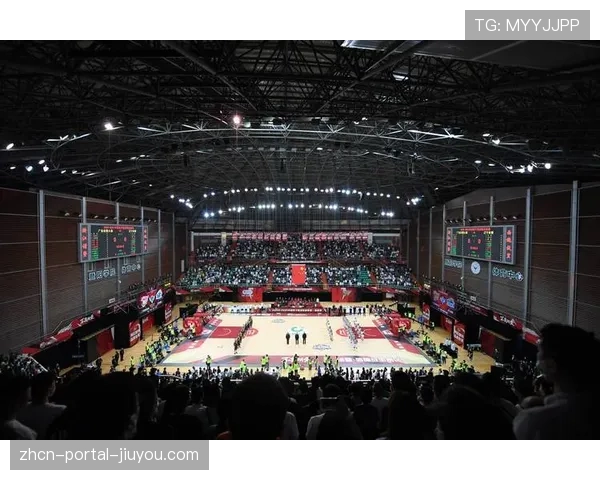 【2026年4月CBA联赛·赛事筹办·技术CBA季后赛首次全线启用智能裁判辅助系统，用于回放中心判断